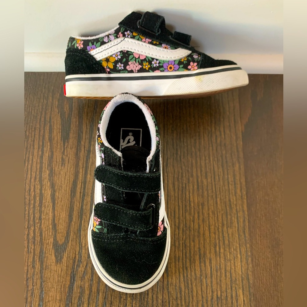 Girls flower velcro vans